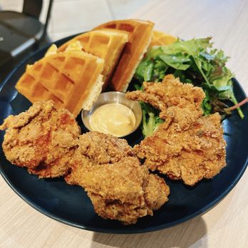 A Corner Cafe - Chicken waffle - Cafes Near Me - Markham, Ontario