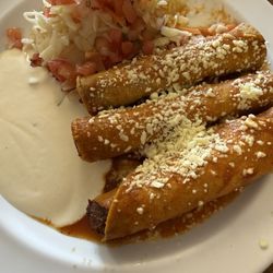 El Esperanzano Restaurant II - Taco dorados (chicken)