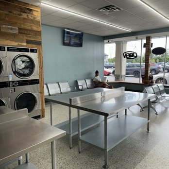 So Fresh N So Clean Laundromat - TV - Laundromat Near Me - Rochester, New York So Fresh N So Clean Laundromat - TV - Laundromat Near Me - Rochester, New York