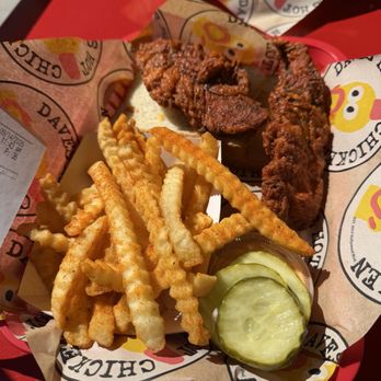 Dave's Hot Chicken - Chicken Shop Near Me - Springfield, Oregon Dave's Hot Chicken - Chicken Shop Near Me - Springfield, Oregon