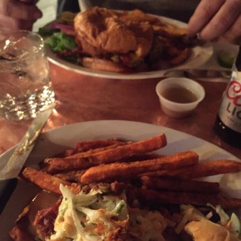 Dick's Pub & Restaurant - New American Near Me - Las Vegas, New Mexico