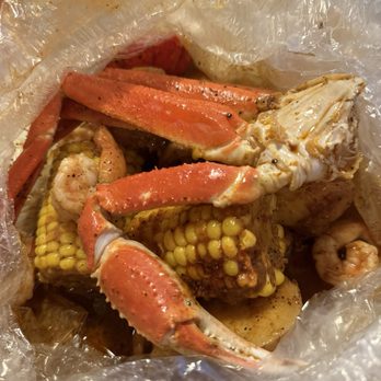 Red Lobster - Mariner's Seafood Boil Cajun Butter XtraHot - Seafood Near Me - Tucker, Georgia