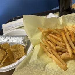 Vegi Burrito, papas fritas Vegi Burrito, papas fritas