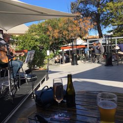 Oatley Hotel - Live outdoor Music !!