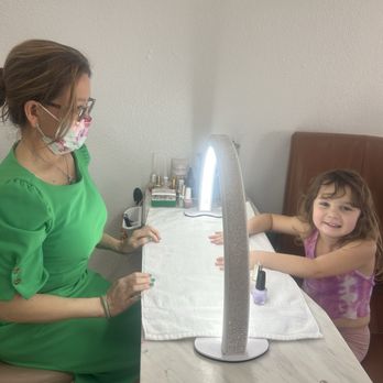 Q Nails & Spa - Nail Salons Near Me - Newbury Park, California Q Nails & Spa - Nail Salons Near Me - Newbury Park, California