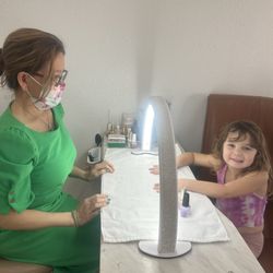 Q Nails & Spa