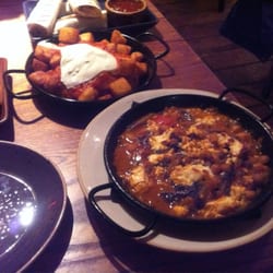 Bar Estillio - Spicy chickpea with spinach and feta