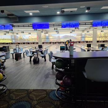 Black Oak Lanes - Sundays are for bowling! - Bowling Near Me - Tuolumne, California Black Oak Lanes - Sundays are for bowling! - Bowling Near Me - Tuolumne, California