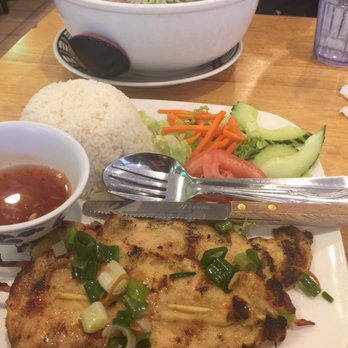 Pho Cafe - 43. Grilled Lemongrass Chicken Rice Dish - Vietnamese Near Me - Chicago, Illinois Pho Cafe - 43. Grilled Lemongrass Chicken Rice Dish - Vietnamese Near Me - Chicago, Illinois