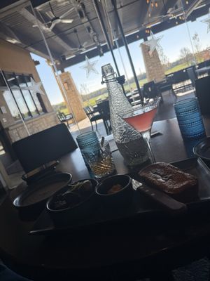 Ring of Honor Kitchen & Bar by null