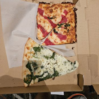 Brooklyn Square - Grandma slice and spinach - Pizza Near Me - Pasadena, California Brooklyn Square - Grandma slice and spinach - Pizza Near Me - Pasadena, California