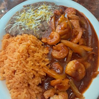 Amigo's - Shrimp a la diabla with rice and beans! - Mexican Near Me - Kahului, Hawaii