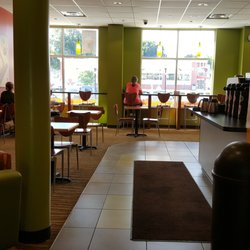 BIGGBY COFFEE - Seating Area at Biggby Bowling Green