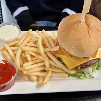 The 18hundred - Original burger - New American Near Me - Bakersfield, California The 18hundred - Original burger - New American Near Me - Bakersfield, California