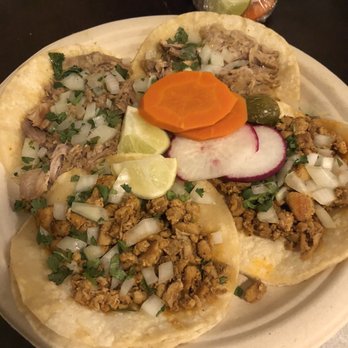 El Naranjo - Pollo and carnitas tacos - Mexican Near Me - Seattle, Washington El Naranjo - Pollo and carnitas tacos - Mexican Near Me - Seattle, Washington