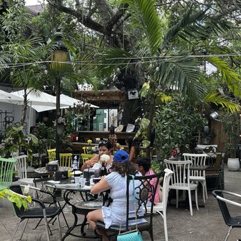 NEVERLAND COFFEE BAR - Updated May 2024 - 3086 Photos & 1024 Reviews