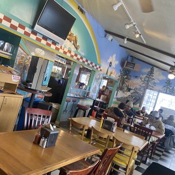 Get The Burger - Inside of the dining room ! - Burgers Near Me - Big Bear Lake, California Get The Burger - Inside of the dining room ! - Burgers Near Me - Big Bear Lake, California