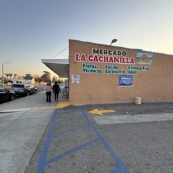 La Cachanilla - Outside