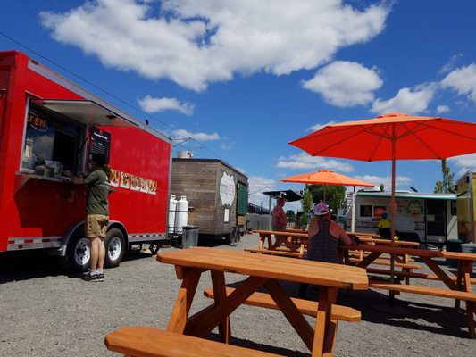 Milwaukie Station Food Cart Pod by null