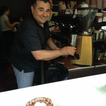 Cafe Two Ants - Frank makes a mean cappuccino ! - Restaurants Near Me - Elizabeth Bay, NSW
