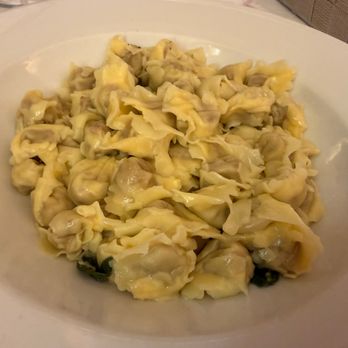 Osteria da Ugo - Tortellini di Valeggio (con Carne) al Burro e Salvia (€17) - Venetian Near Me - Verona, VR