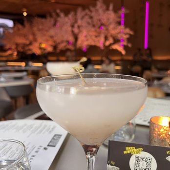 Paperfish Sushi - Lychee Martini - Sushi Bars Near Me - Miami, Florida Paperfish Sushi - Lychee Martini - Sushi Bars Near Me - Miami, Florida