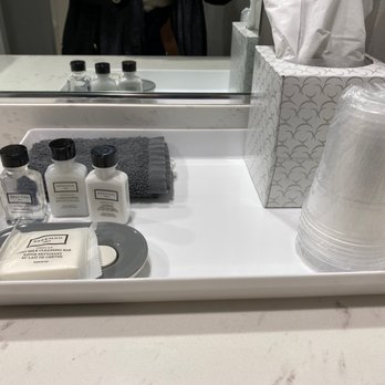 Americana Modern Hotel - Perfect necessities - Hotels Near Me - Redding, California Americana Modern Hotel - Perfect necessities - Hotels Near Me - Redding, California