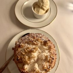 Le Souffle - Seasonal apple soufflé with vanilla ice cream