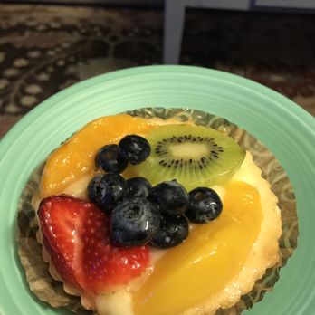 Bova's Bakery - Fruit Tart - Bakeries Near Me - Boston, Massachusetts