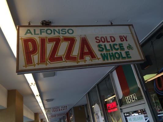 Alfonso's Pizzeria by null
