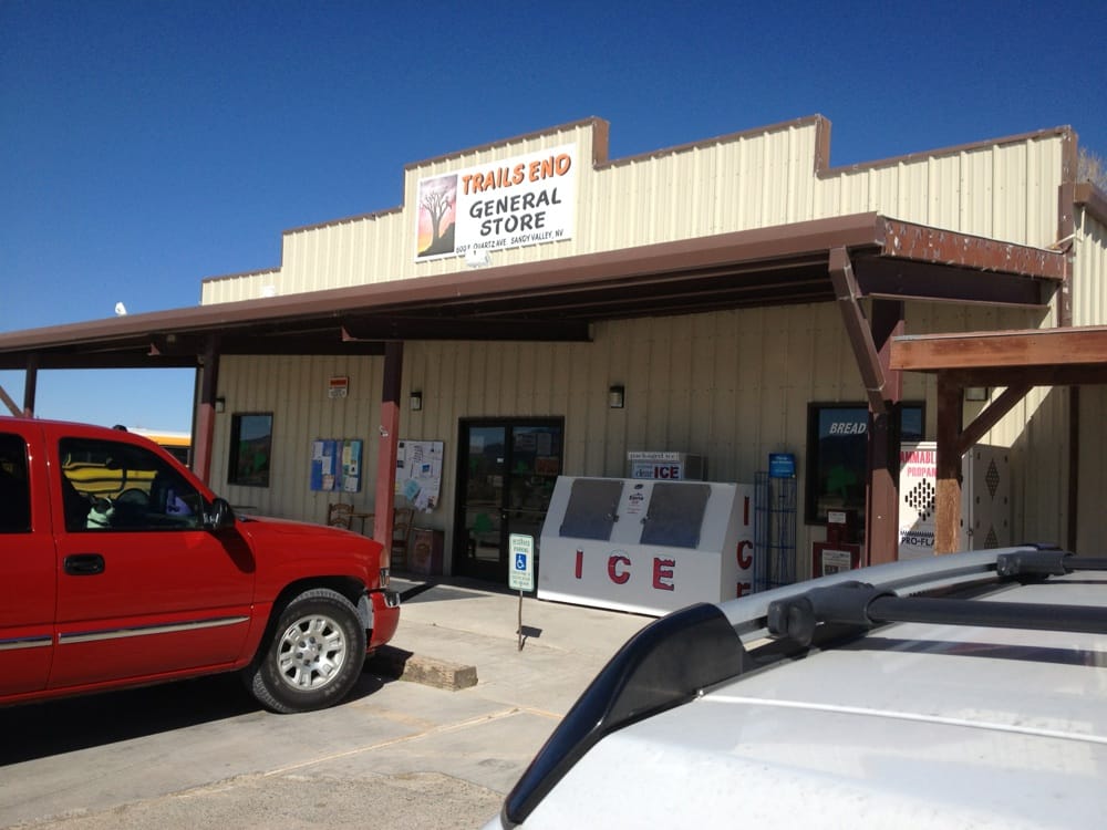 Trails End General Store Logo
