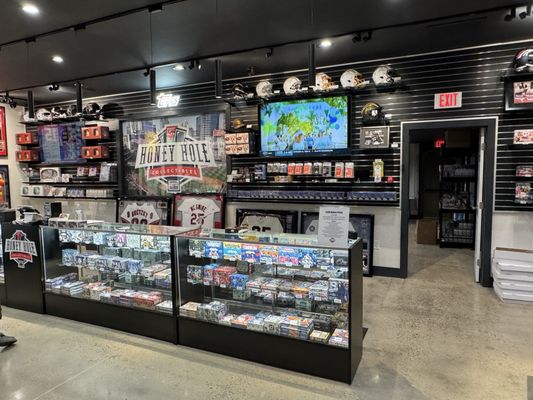 Honey Hole Collectibles by null