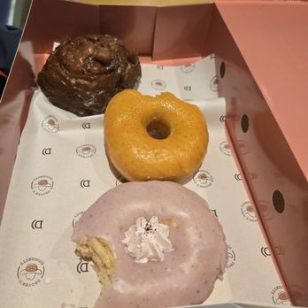 Drover’s Doughnuts - Glazed didn't have enough glaze - Breakfast & Brunch Near Me - Goleta, California Drover’s Doughnuts - Glazed didn't have enough glaze - Breakfast & Brunch Near Me - Goleta, California