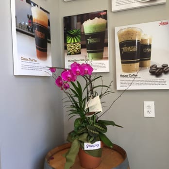 7 Leaves Cafe - Coffee & Tea Near Me - Irvine, California