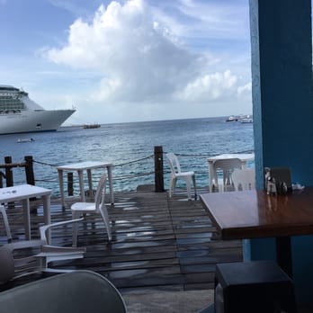 Ernesto's - You can see your ship! - Mexican Near Me - Cozumel, ROO