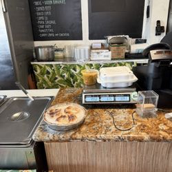 Juanita's Polynesian Delights - Restaurant front