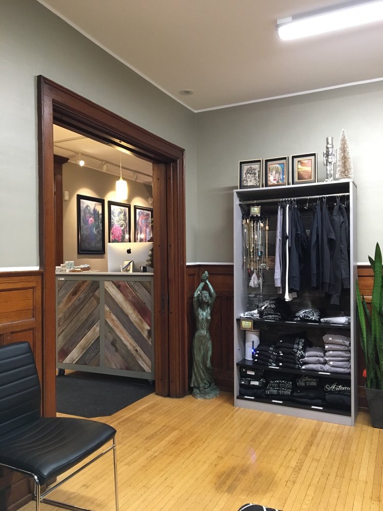 Artemis Tattoo Studio Logo