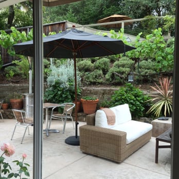 The Chanric Inn - View out to the back of the building from the dining area - Bed & Breakfast Near Me - Calistoga, California