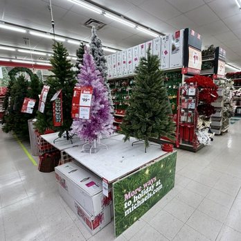 Michaels - Christmas decorations - Arts & Crafts Near Me - Bethel Park, Pennsylvania