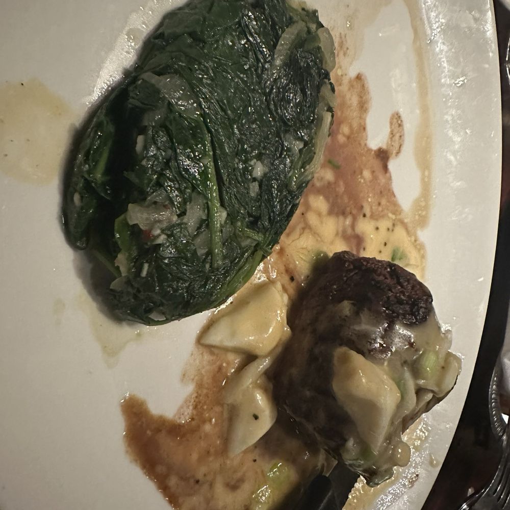 Pappadeaux Seafood Kitchen - Filet Mignon Oscar* - Seafood Near Me - Conroe, Texas Pappadeaux Seafood Kitchen - Filet Mignon Oscar* - Seafood Near Me - Conroe, Texas