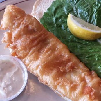 Slippery's - Yummy walleye! - American Near Me - Wabasha, Minnesota