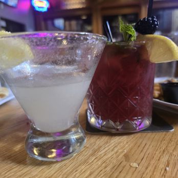 Black Diamond Brewery & Distillery - Lemon drop martini and bourbon drink - Brewpubs Near Me - Marietta, Ohio Black Diamond Brewery & Distillery - Lemon drop martini and bourbon drink - Brewpubs Near Me - Marietta, Ohio