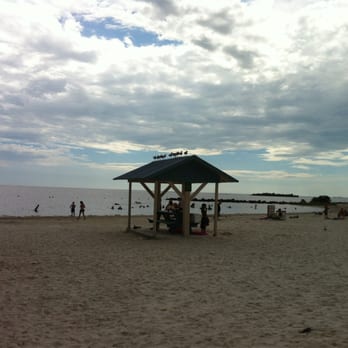 Fort Island Trail Beach - Beaches Near Me - Crystal River, Florida