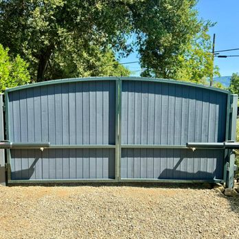 Alpine Gate Pros - Liftmaster Linear Gate Opener - Fences & Gates Near Me Alpine Gate Pros - Liftmaster Linear Gate Opener - Fences & Gates Near Me