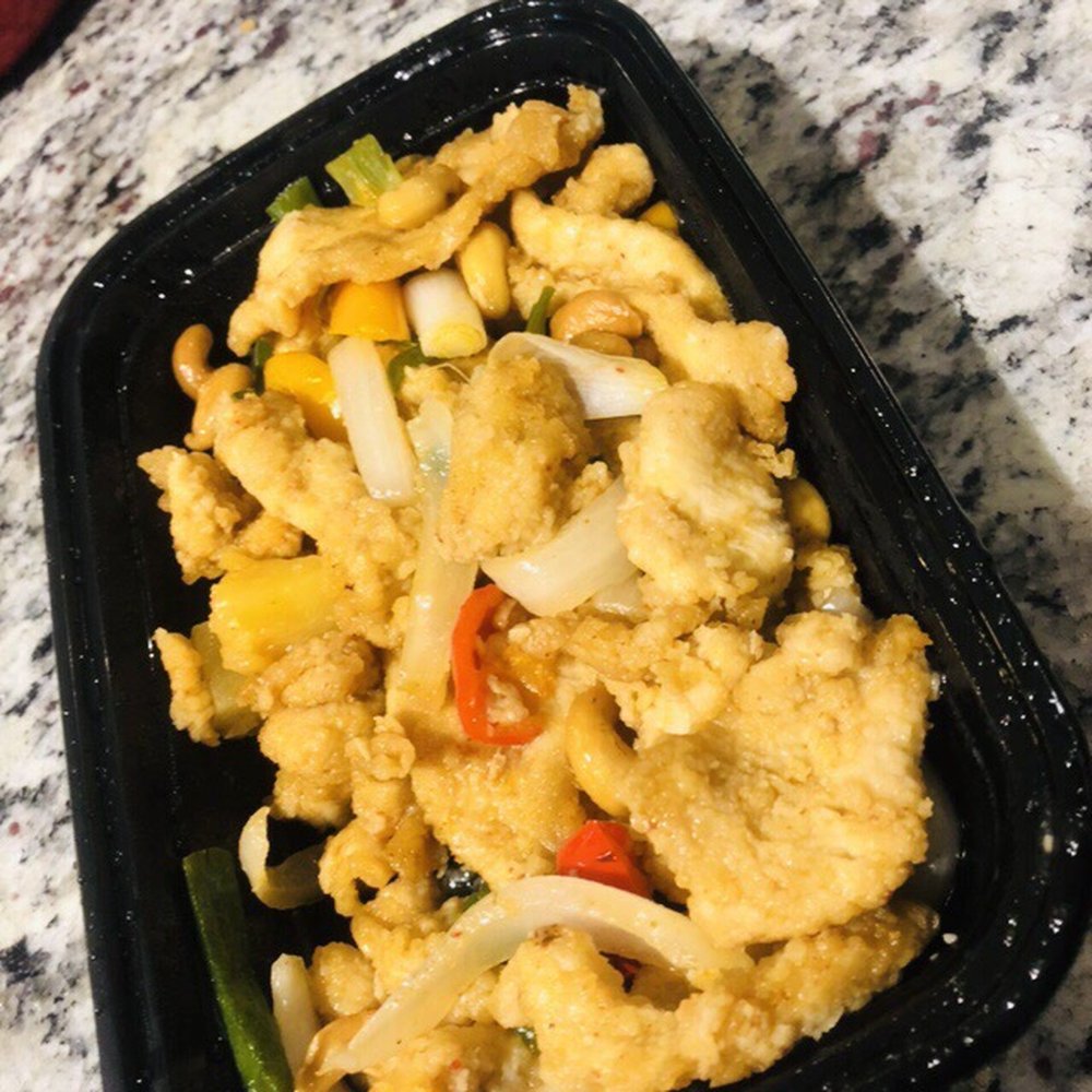 Lots Of Eats - Crispy chicken with cashews. BLAND and void of ANY Thai flavors and NO spice whatsoever. Not Thai - Thai Near Me - North Andover, Massachusetts Lots Of Eats - Crispy chicken with cashews. BLAND and void of ANY Thai flavors and NO spice whatsoever. Not Thai - Thai Near Me - North Andover, Massachusetts