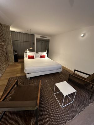 9HOTEL CENTRAL by null