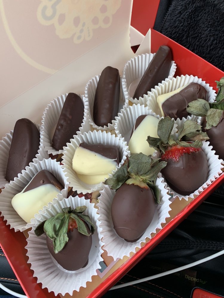 EDIBLE ARRANGEMENTS Updated July 2024 15 Reviews 329 Broadway