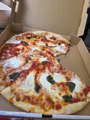 Gio's Pizza & Restaurant