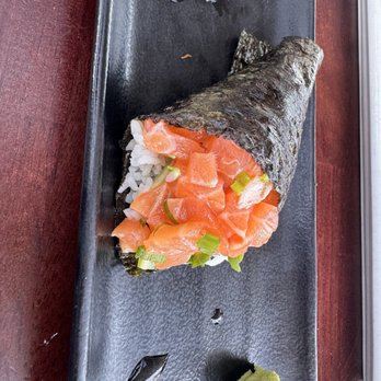 Boathouse on the Bay - Salmon hand roll - Steakhouses Near Me - Long Beach, California Boathouse on the Bay - Salmon hand roll - Steakhouses Near Me - Long Beach, California