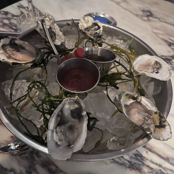 Carversteak - Oysters 3 east and 3 west coast - Steakhouses Near Me - Las Vegas, Nevada